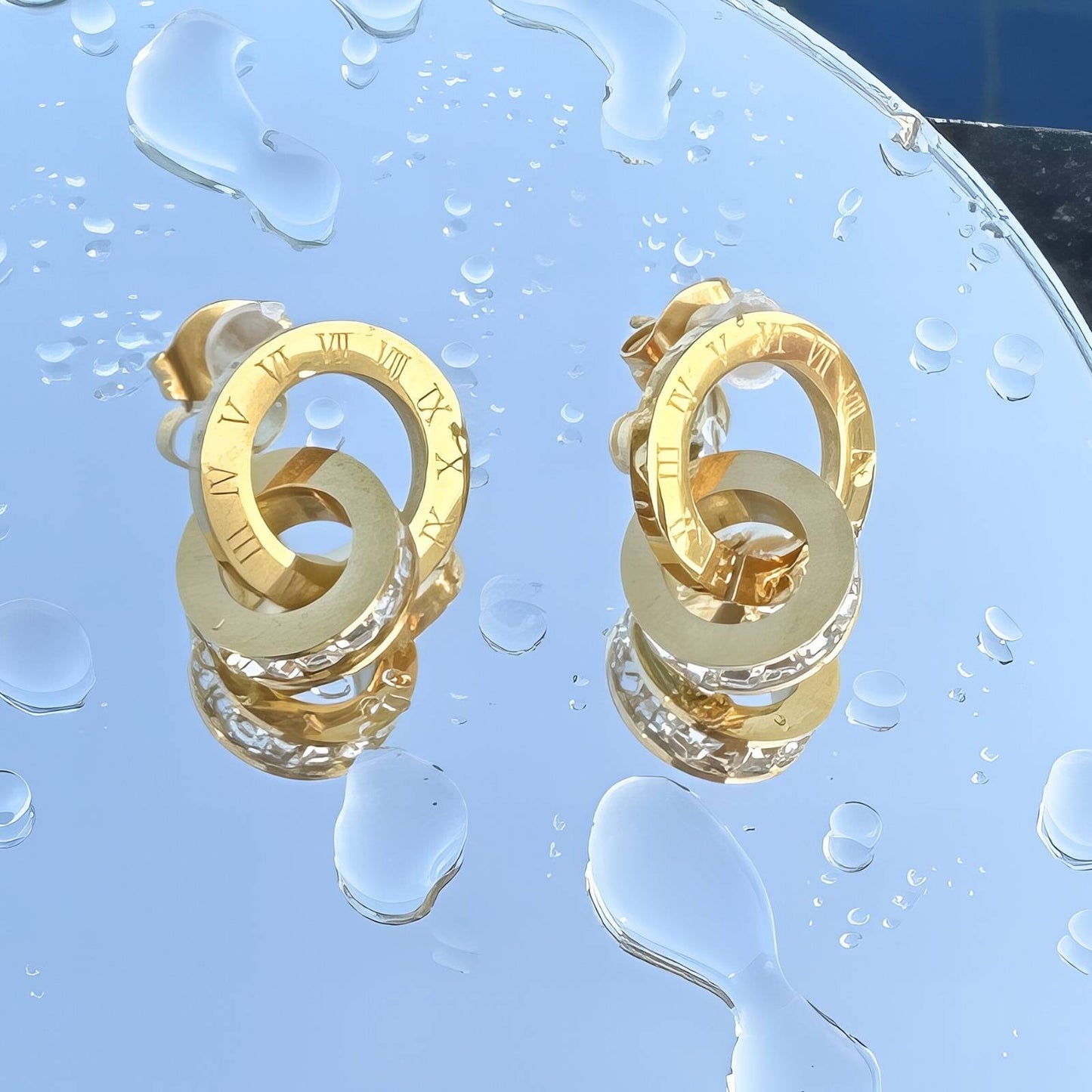 LV EARRINGS, 18K GOLD PLATED STEEL